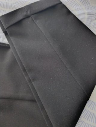 Pantalón vestir negro Benetton Talla 38. Recto.