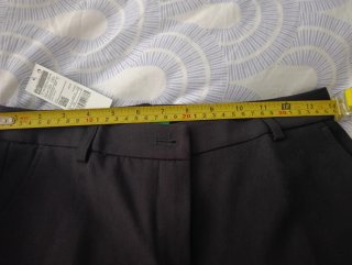 Pantalón vestir negro Benetton Talla 38. Recto.