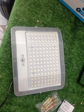 Faretti LED Solari Esterni SOLATMOS 600W