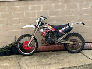 Gas Gas EC 200 Enduro Roja y Blanca