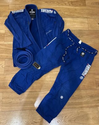 Kimono Tatami Jiu Jitsu Azul