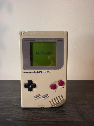 Game Boy y cartucho