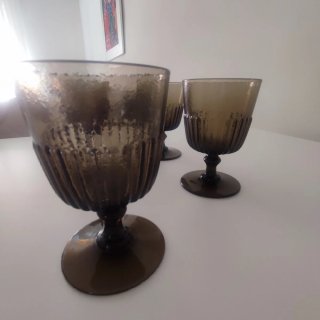 Juego de 4 copas vintage ahumadas