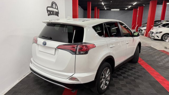 Toyota Rav4 2.5l hybrid 2WD Advance