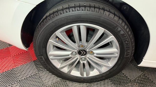 Citroën C-Elysée BlueHDi 100cv Exclusive