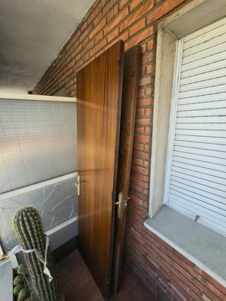 Puertas de madera 20 euros cada una
