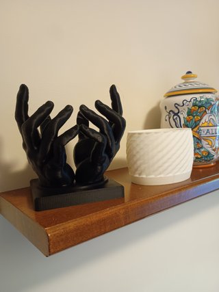 Portavasi mani design bianco e nero