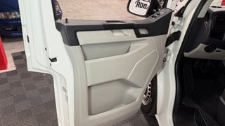 Volkswagen Transporter Kombi Corto TM 2.0 TDI 75kW (102CV) BMT