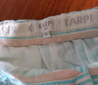 Pantalón corto a rayas