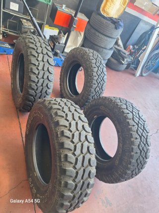 4 Neumáticos 235/75 R15 Goodyear y Goodride