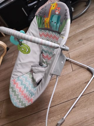 Mecedora vibradora para bebé