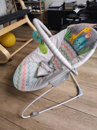 Mecedora vibradora para bebé