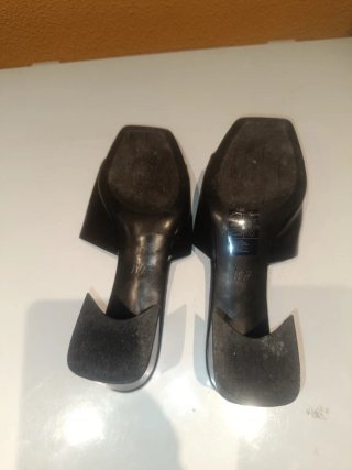 Sandalias de cuero negro