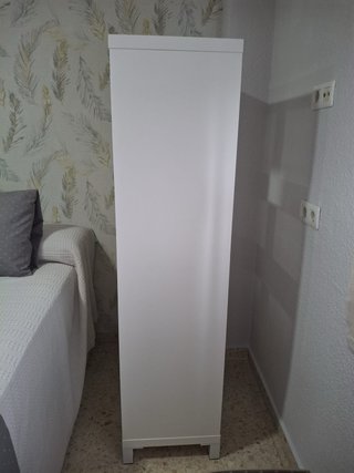 Estantería KALLAX 77x147 cm Blanca con patas