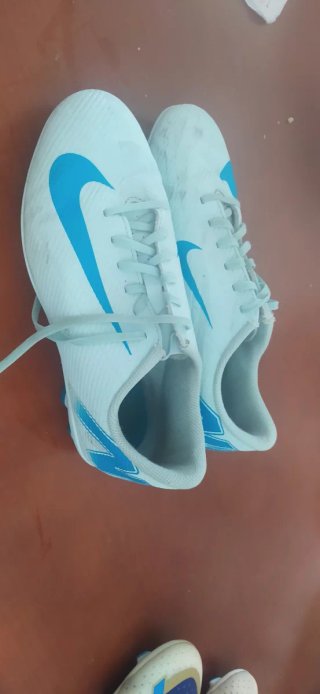 Zapatilla Fútbol Nike Talla 38.5