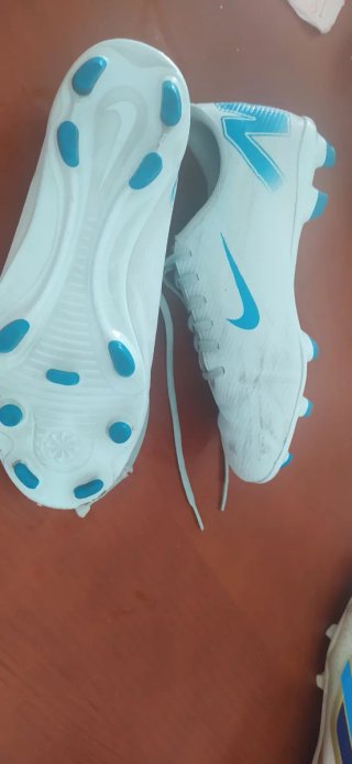 Zapatilla Fútbol Nike Talla 38.5