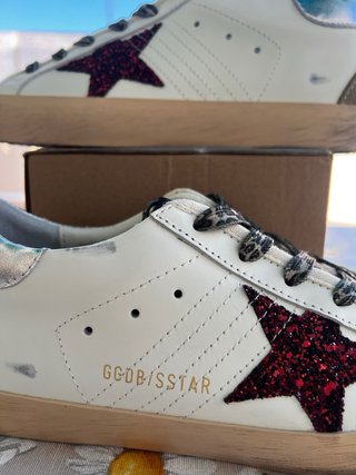 URGE VENDER Golden Goose Superstar Blanco y Dorado