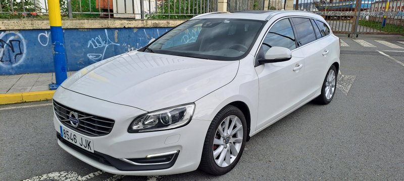 Volvo V60 2016 D4 190cv manual - foto 1