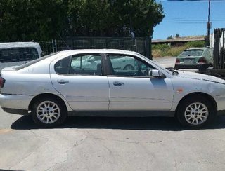 Nissan 4715928 piloto 89020317 primera berlina p11