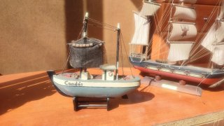 Maquetas de barcos veleros de madera URGE