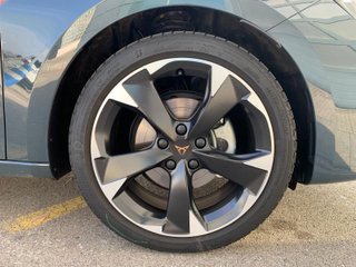CUPRA León 1.5 eTSI 110kW (150CV) DSG
