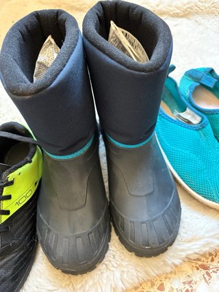 Lote Zapatillas y Botas Niño Talla 34/35