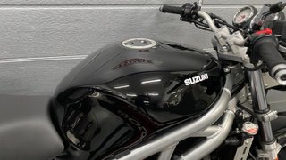 Suzuki SV 650 Naked Negra