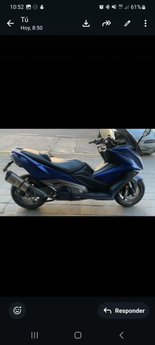Kymco AK 550 Azul Maxi Scooter