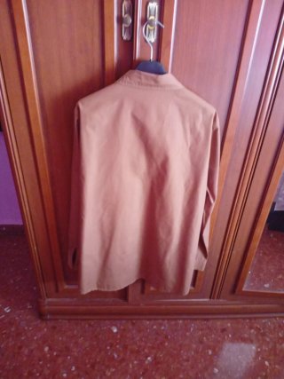 Camisa marrón manga larga