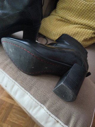 Botines negros de tacón