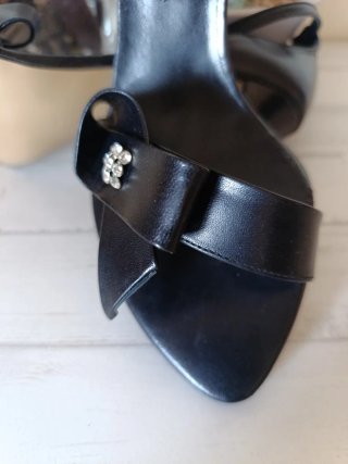 Zapatos negros piel ANGARI talla 39