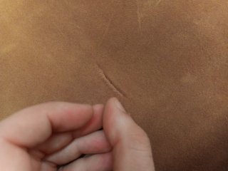 Piel serraje grabada efecto serpiente