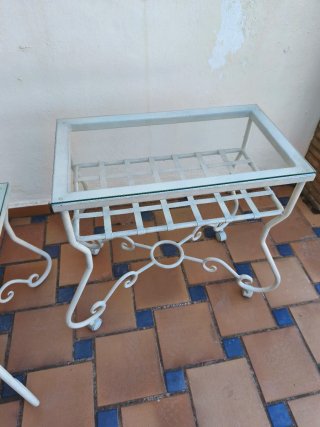 Dos mesas auxiliares forja blanca y cristal