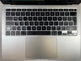 MacBook Air M1 2020 8GB 256GB Plata Batería 100%