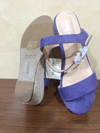 Zapatos cuñas morados 37
