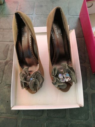 Zapatos de tacón elegantes beige/verde