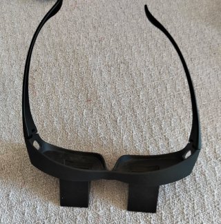 Gafas prismáticas para leer en cama