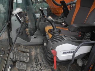 Excavadora Doosan DX300LC
