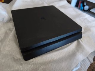 PS4 Slim Negra