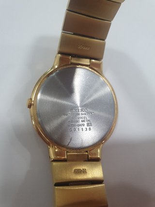 Reloj Seiko v739-0a70
