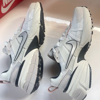 Sapatilhas Nike V2k Run