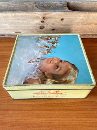 Scatola latta vintage Dolcezze Lazzaroni bambina