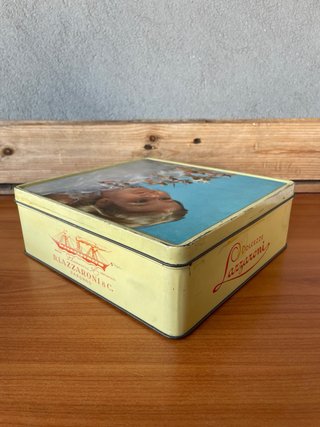 Scatola latta vintage Dolcezze Lazzaroni bambina