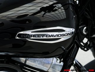 HARLEY-DAVIDSON DYNA SWITCHBACK