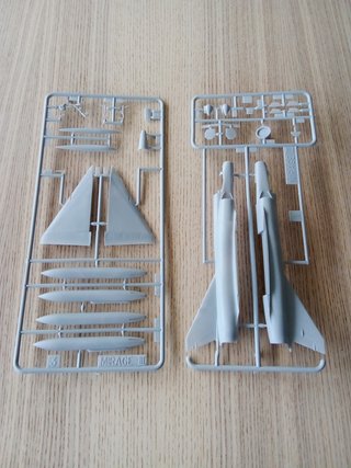 MIRAGE III ESPAÑA MAQUETA HELLER 1/72