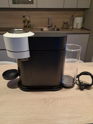 Cafetera Nespresso Vertuo Negra