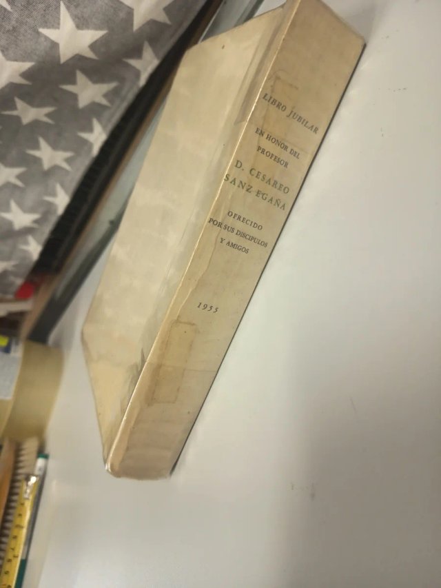 Libro Jubilar ofrecido a Cesareo Sanz Egaña
