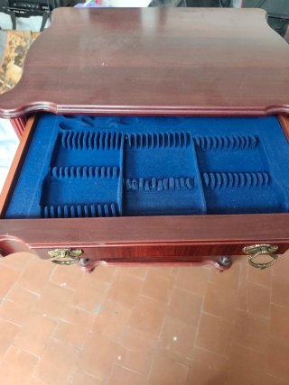 Mueble vintage con cajones