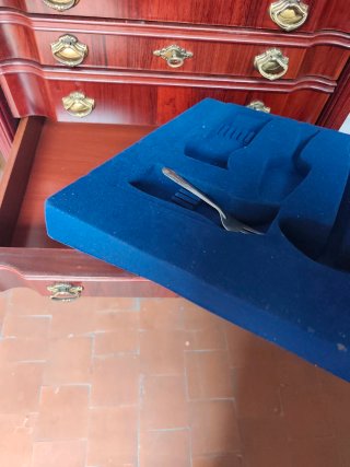 Mueble vintage con cajones