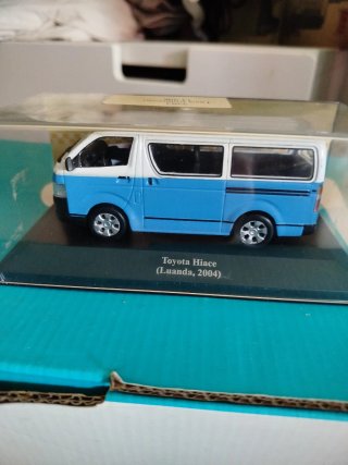 Toyota Hiace 1/43 Altaya 2004